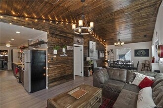 44634 Barton Ln N in Big Bear, CA - Building Photo - Building Photo