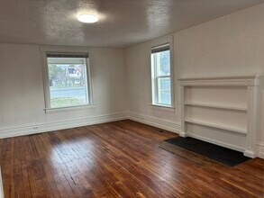 245 N Main St in Smithfield, UT - Foto de edificio - Building Photo