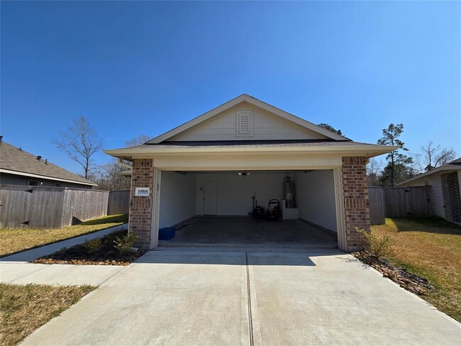 19595 Manduca Dr in New Caney, TX - Building Photo - Building Photo