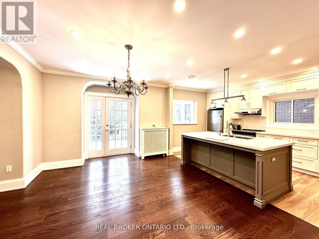 25 Cheritan Ave in Toronto, ON - Building Photo - Building Photo