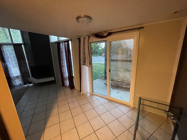 1102 Laguille Ct in Rolla, MO - Building Photo - Building Photo