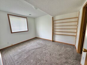 5141 7th Ln S in Fargo, ND - Foto de edificio - Building Photo