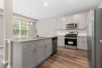 1006 Valley Rock Dr in Lithonia, GA - Foto de edificio - Building Photo