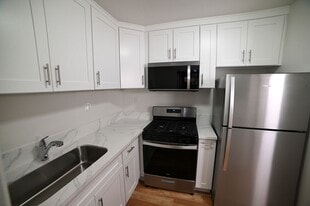 7745 Laurel Canyon Blvd. in North Hollywood, CA - Building Photo