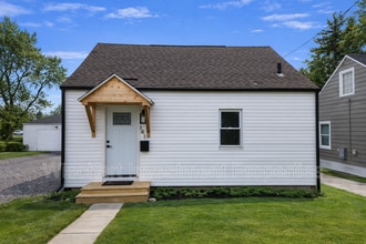 141 W Lane Ave in Lima, OH - Building Photo - Building Photo