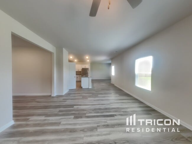 275 Oliver Dr in Locust Grove, GA - Building Photo - Building Photo