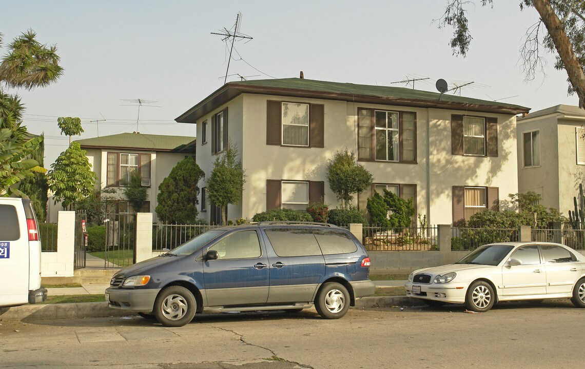 1612 S St Andrews Pl in Los Angeles, CA - Building Photo