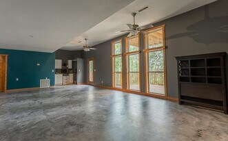 2404 Victor Church Rd, Unit SI ID1295566P in Branson, MO - Building Photo