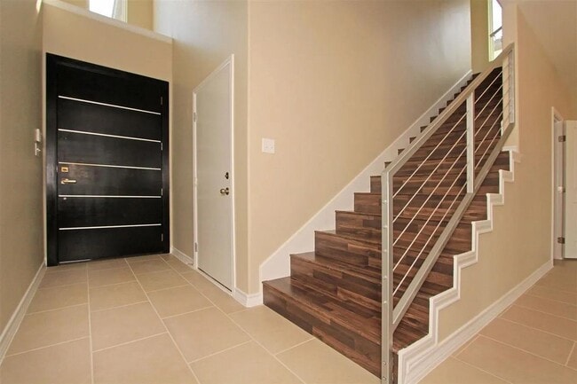 7917 Elka Lp in Laredo, TX - Building Photo - Building Photo