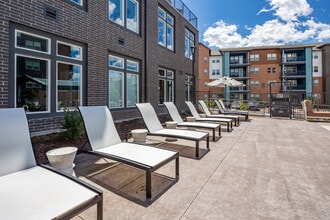 Polaris Junction in Colorado Springs, CO - Foto de edificio - Building Photo