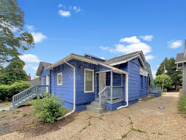 property at 1519 Olympian Way SW