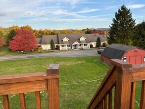 1706 Wood St in Latrobe, PA - Building Photo - Building Photo