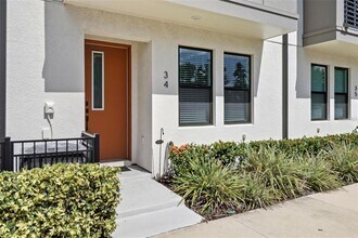 2511 N Grady Ave in Tampa, FL - Building Photo - Building Photo