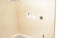 8214 Malin Ct photo'