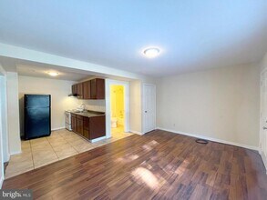 21632 Great Mills Rd-Unit -4 in Lexington Park, MD - Foto de edificio - Building Photo