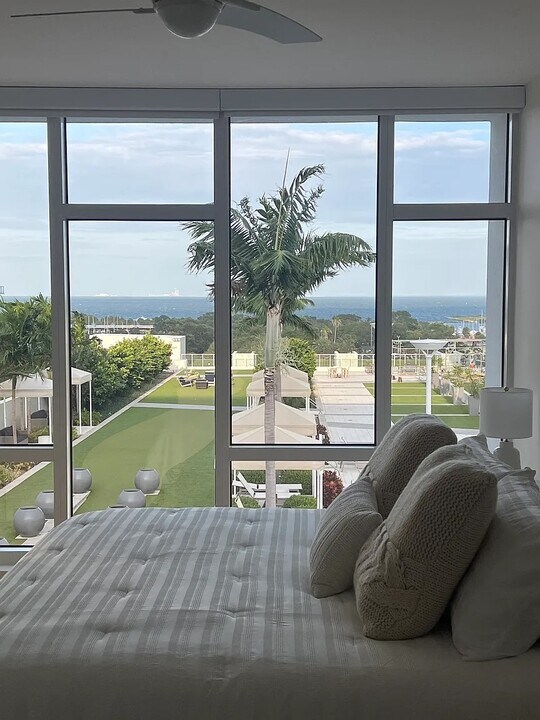 145 2nd Ave S, Unit 619 in St. Petersburg, FL - Building Photo