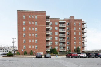 Seaview Terrace Co-Op in Long Beach, NY - Building Photo - Building Photo