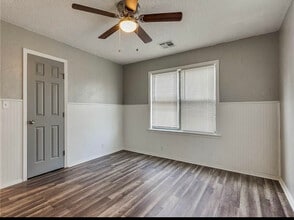 3706 N Rockwell Ave in Bethany, OK - Foto de edificio - Building Photo