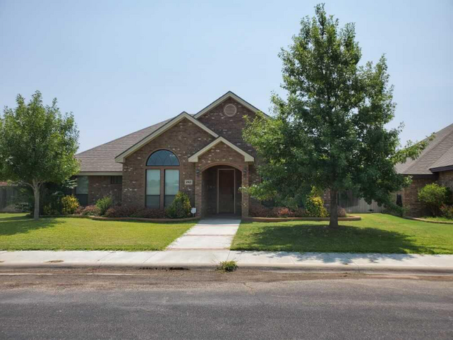 property at 4905 Woodhollow Dr