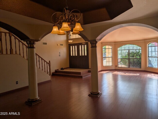 property at 17014 S 34th St