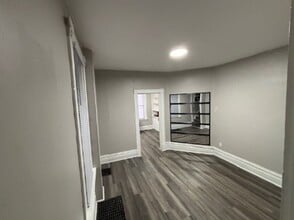 368 3rd St in Pitcairn, PA - Building Photo - Building Photo