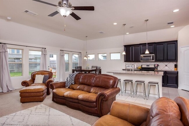12432 Berberry Dr in Texas City, TX - Foto de edificio - Building Photo