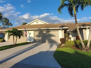 992 Marblehead Dr in Naples, FL - Building Photo - Building Photo