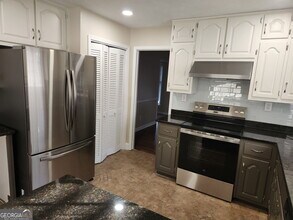 5170 Lost Dutchman Dr in Stonecrest, GA - Building Photo - Building Photo