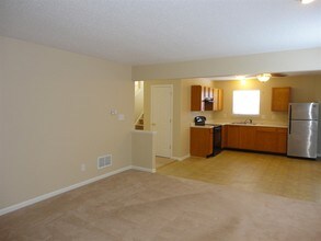 10308 Clear Sky Dr in Avon, IN - Building Photo - Building Photo