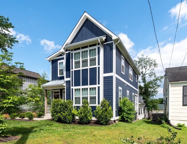 2150A Oakland St in Nashville, TN - Building Photo - Building Photo