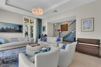 684 10th Ave S in Naples, FL - Building Photo - Building Photo