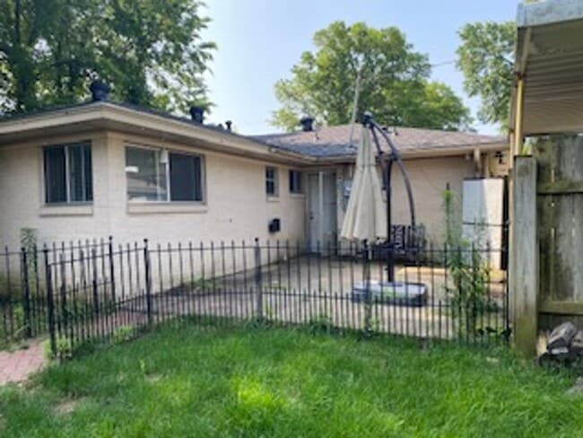 104 W Fourteenth St in Russellville, AR - Building Photo - Building Photo