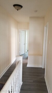 28 N Yewdall St photo'