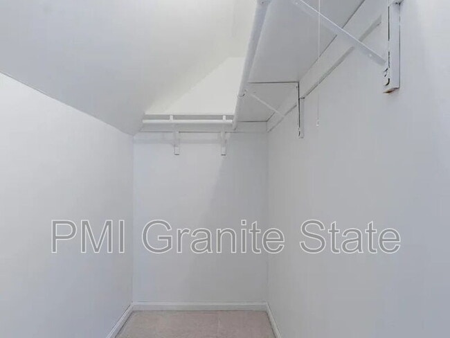 3 Duckford Cir in Nashua, NH - Building Photo - Building Photo