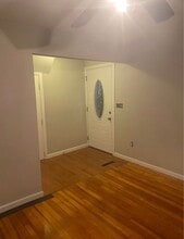 36 Fowler St, Unit 1st Floor in Westfield, MA - Building Photo - Building Photo