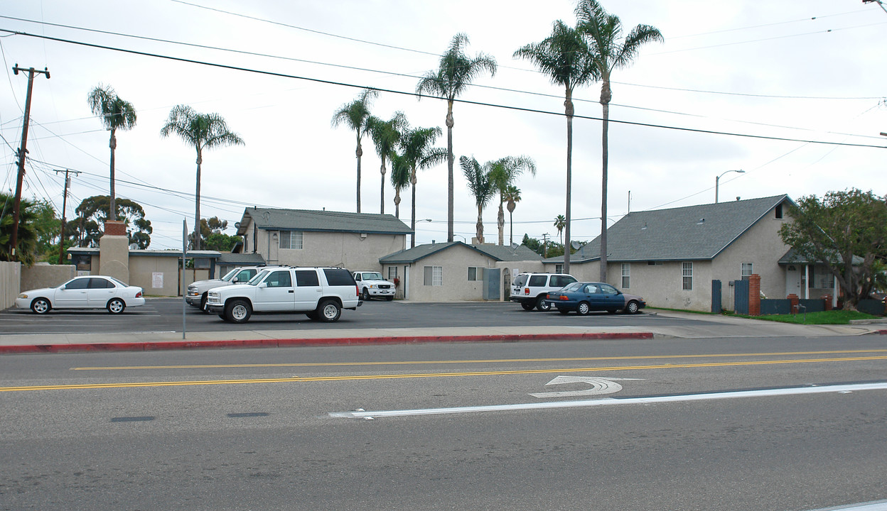 Wilson Street Apartments in Costa Mesa, CA - Building Photo