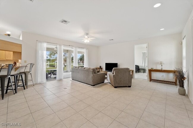 2865 SW 25th Ave in Cape Coral, FL - Building Photo - Building Photo