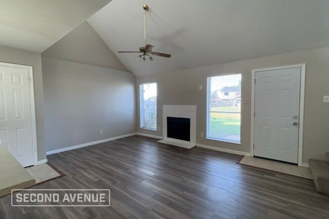 4151 President's Dr S in Houston, TX - Foto de edificio - Building Photo