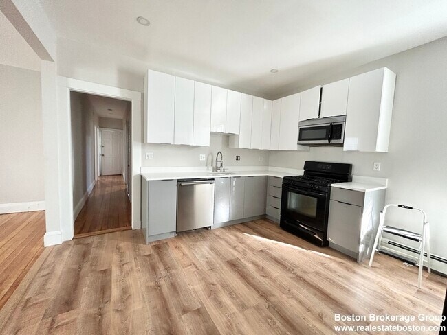 24 Willis St, Unit 2 in Boston, MA - Building Photo - Building Photo