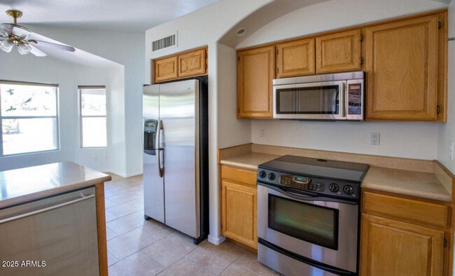 property at 506 W Navarro Ave