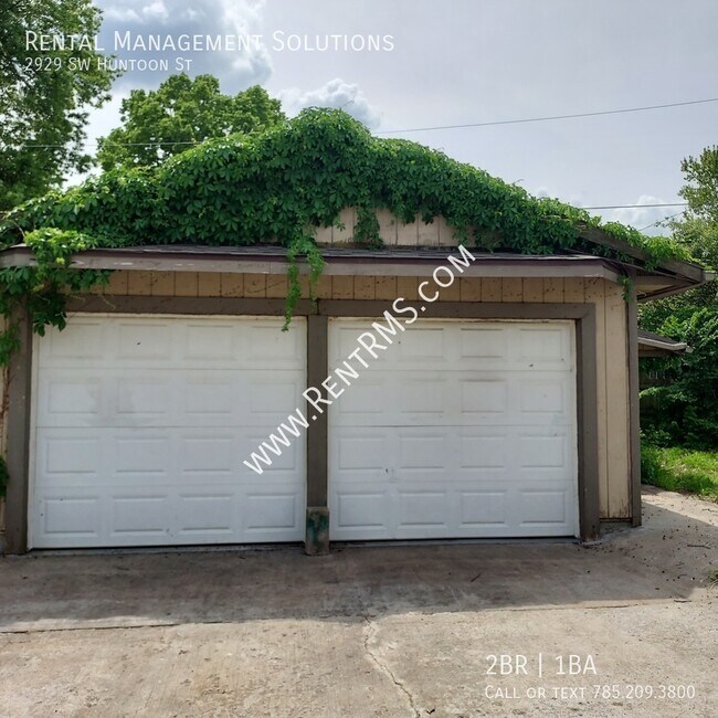 2929 SW Huntoon St in Topeka, KS - Building Photo - Building Photo