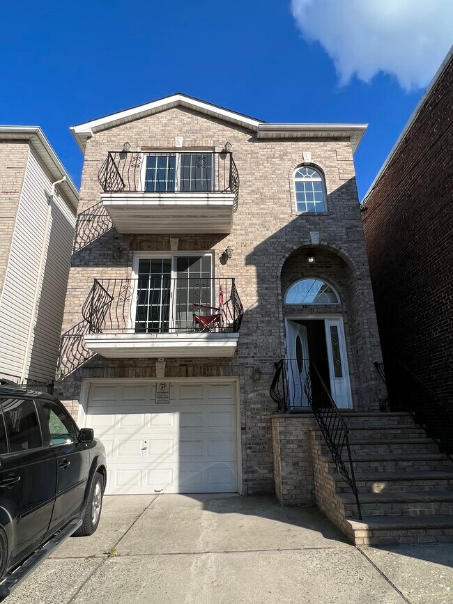68 Prospect St, Unit 2 in Newark, NJ - Foto de edificio - Building Photo