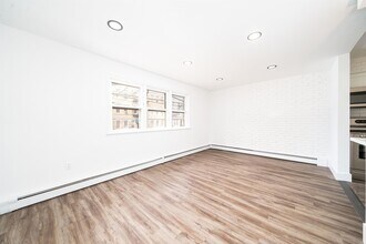 326 Ave E in Bayonne, NJ - Building Photo - Building Photo