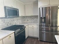 743 Yorkshire St photo'