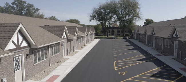 St. Albans Greens Townhouses and Apartments