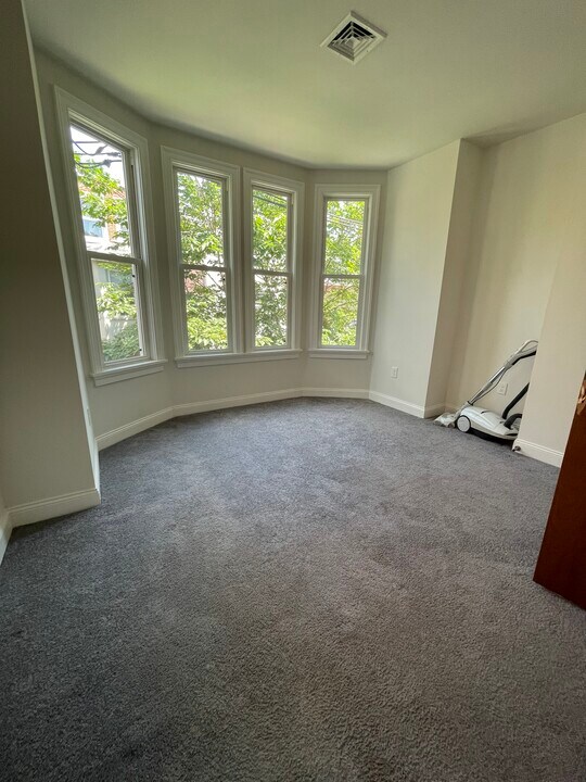 4049 Spruce St in Philadelphia, PA - Foto de edificio