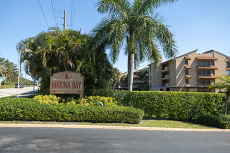 Marina Bay South in North Palm Beach, FL - Building Photo - Building Photo