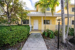 350 NW 19th Terrace in Miami, FL - Building Photo