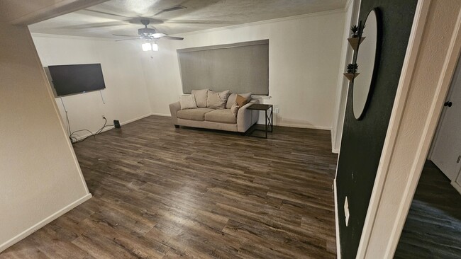 711 W Dormard Ave in Midland, TX - Building Photo - Building Photo