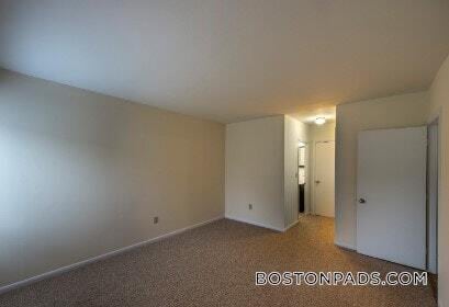 12 Westgate Dr
